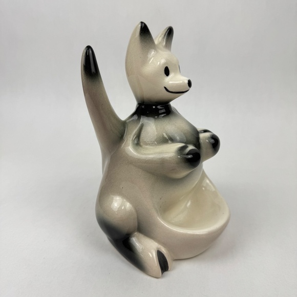 Mid Century 1956 McCoy Boxing Kangaroo Ceramic Dresser Caddy Valet Black & White - Picture 8 of 13